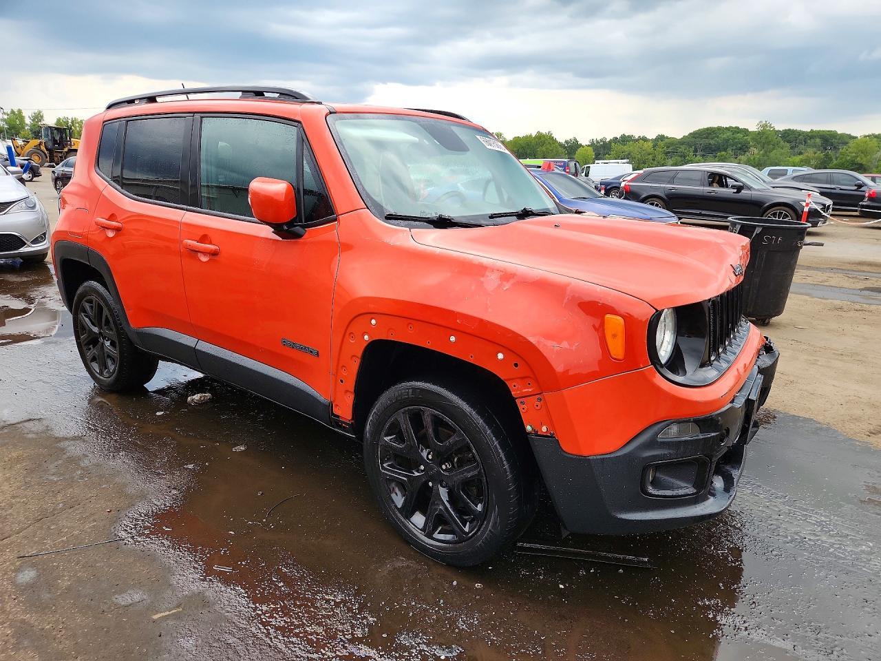 2017 Jeep Renegade Latitude - zdjęcie 4