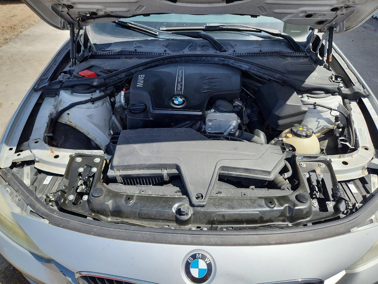2014 BMW 320 I - zdjęcie 11