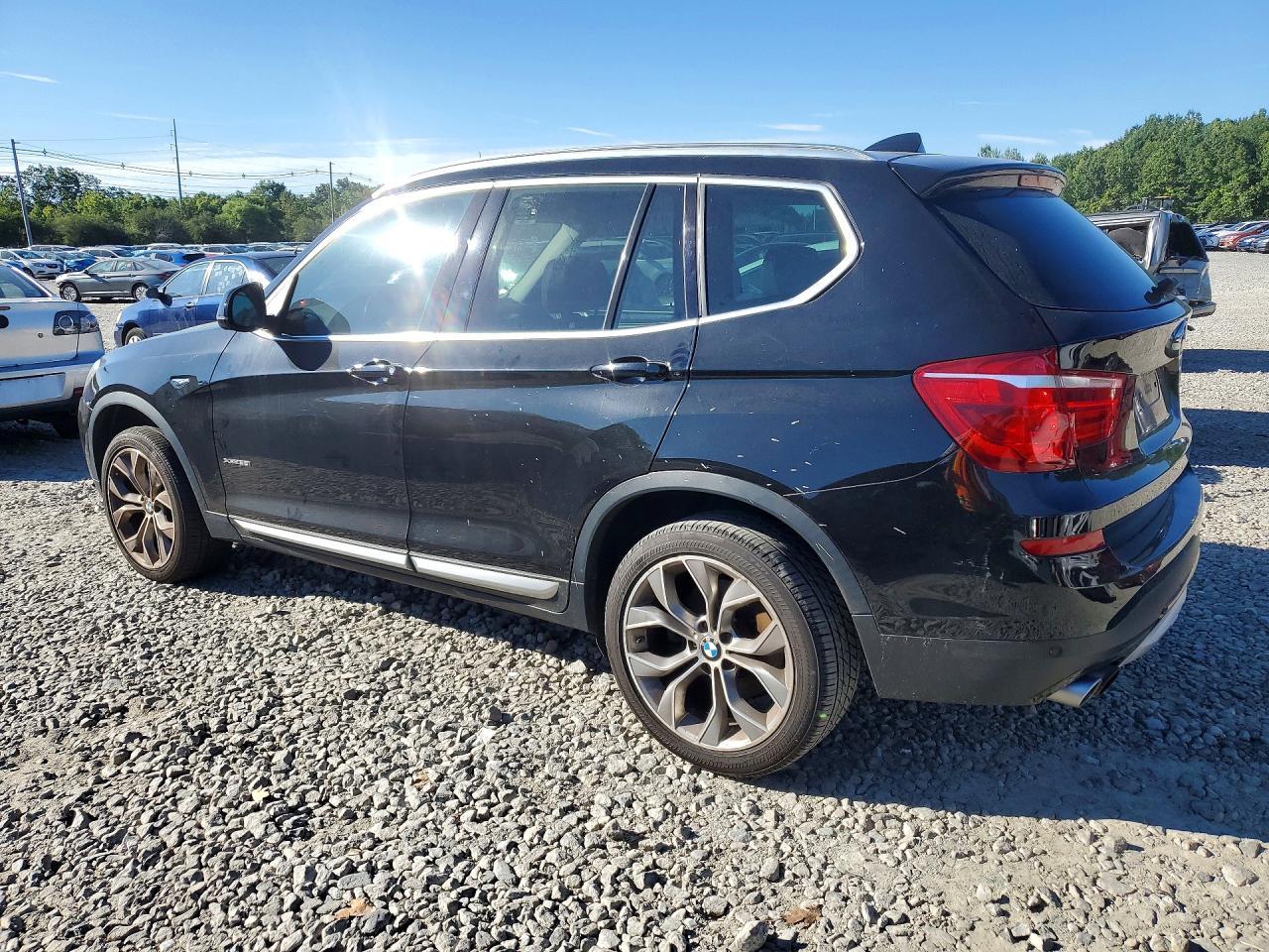 2017 BMW X3 xDrive35I - zdjęcie 2