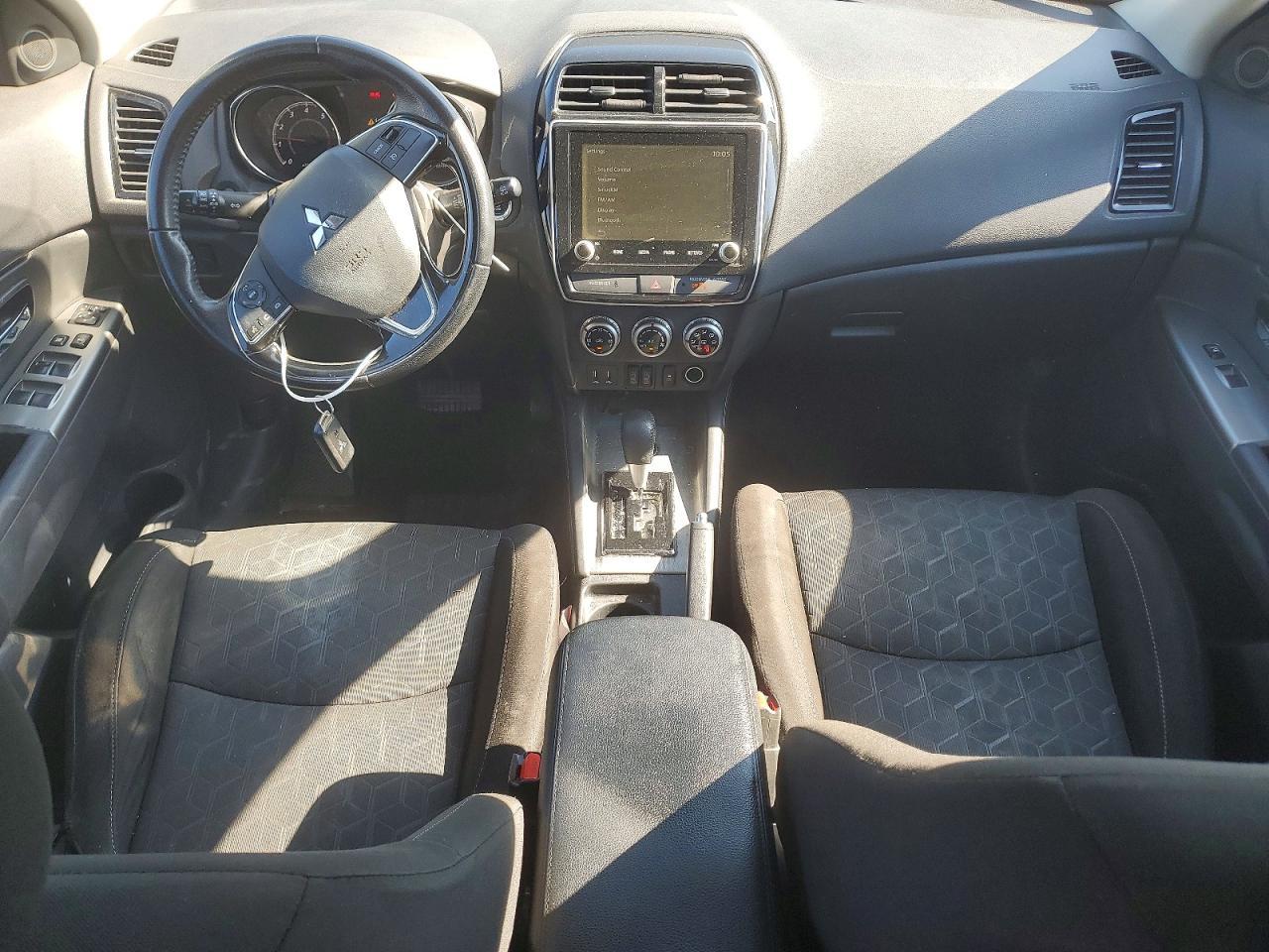 2021 Mitsubishi Outlander Sport Es - zdjęcie 8
