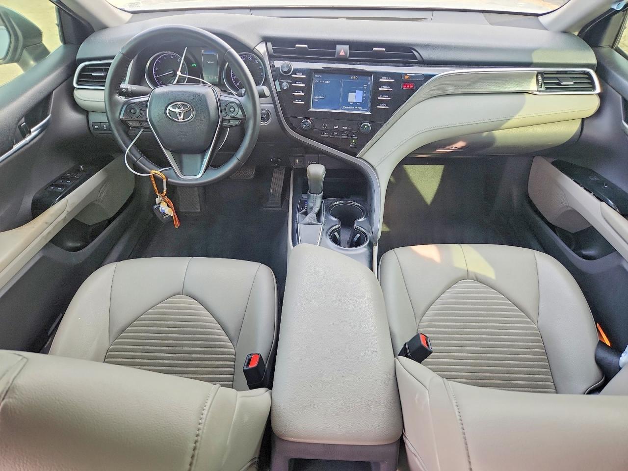 2018 Toyota Camry Se - zdjęcie 8