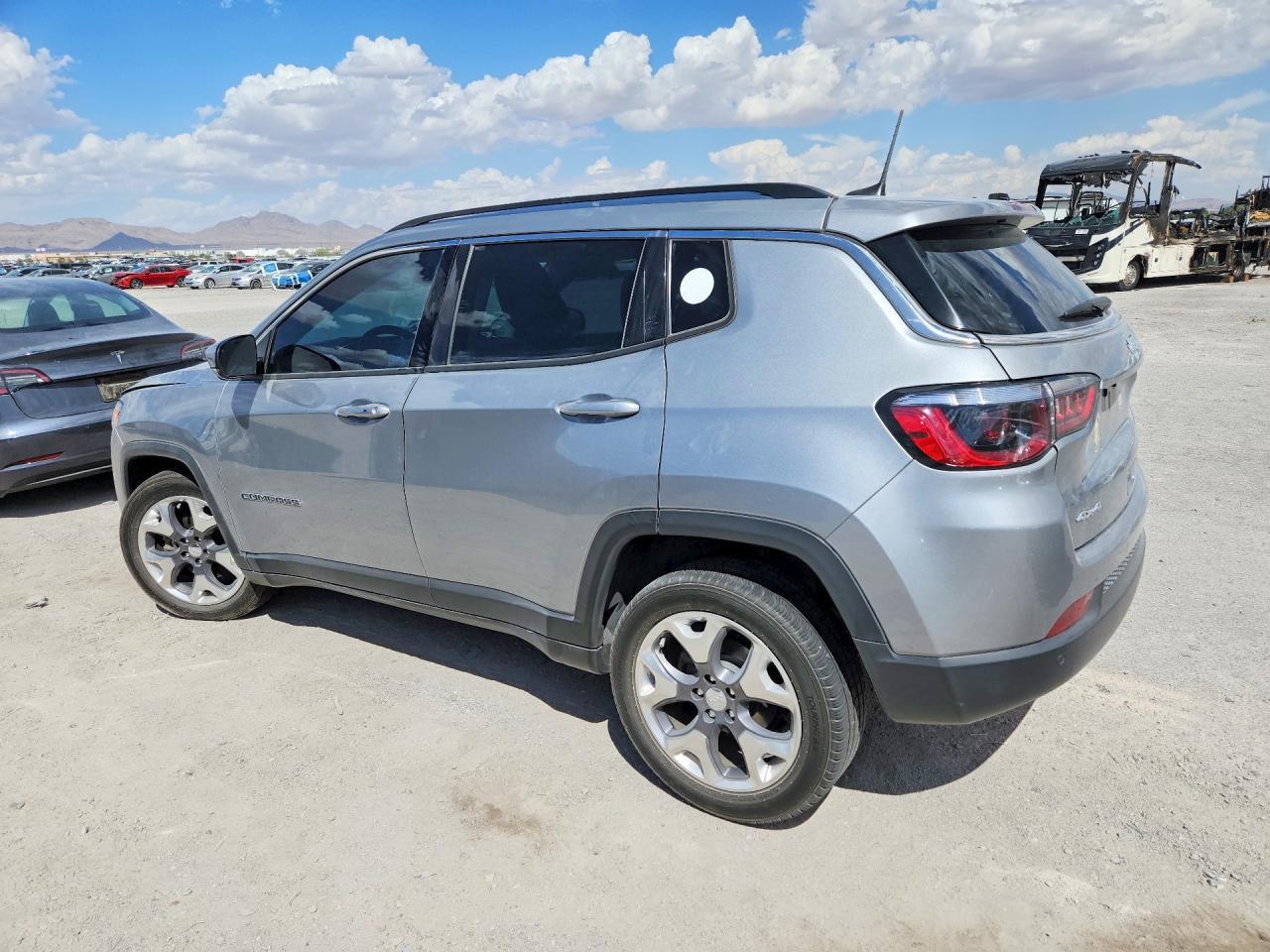 2021 Jeep Compass Limited - zdjęcie 2