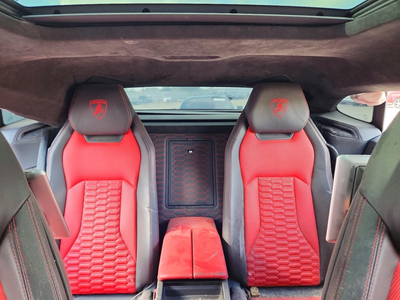 2019 Lamborghini Urus - zdjęcie 10
