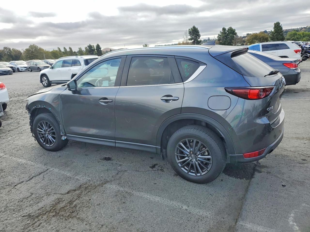 2020 Mazda Cx-5 Touring - zdjęcie 2