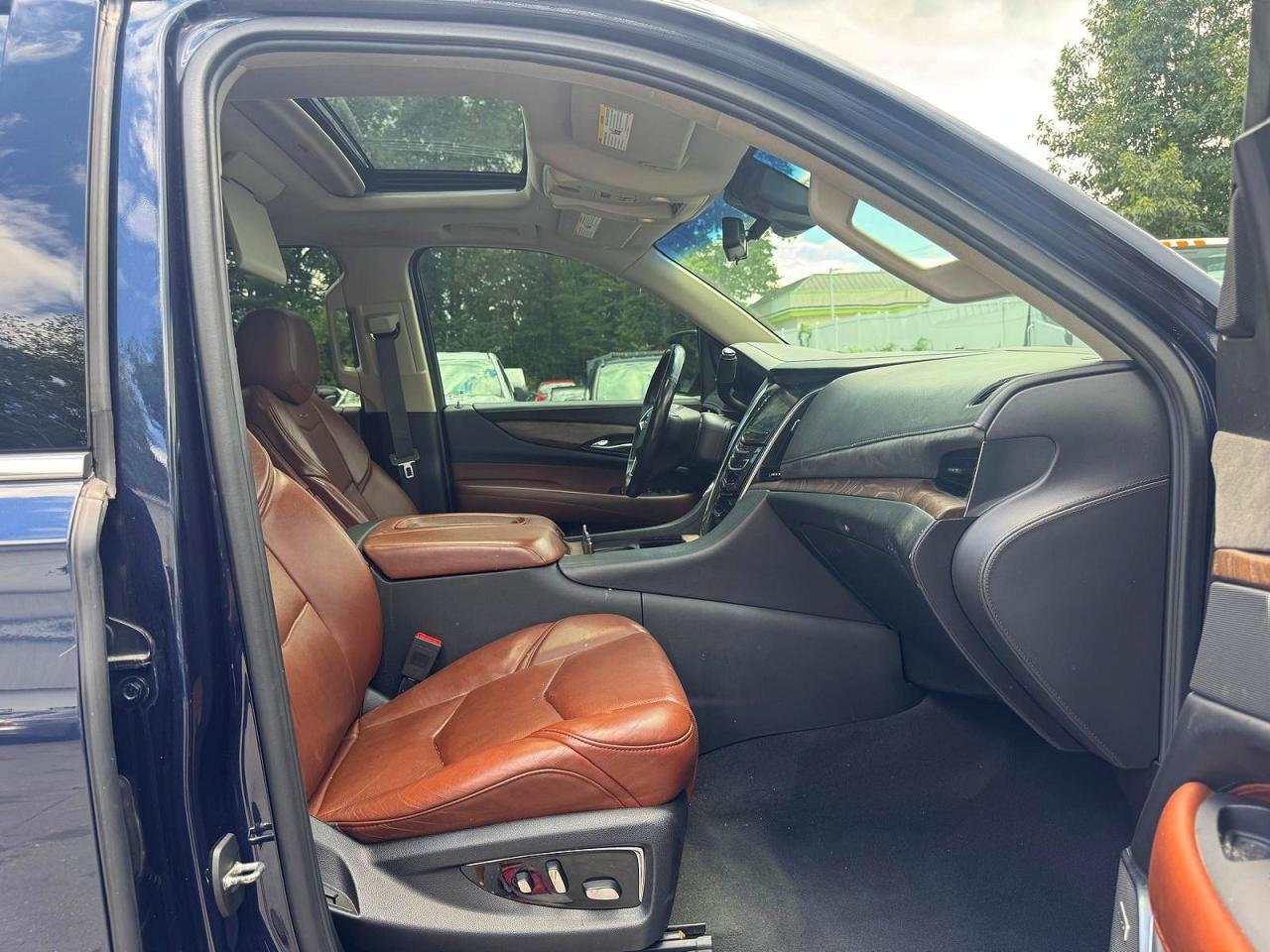 2019 Cadillac Escalade Esv Luxury - zdjęcie 10