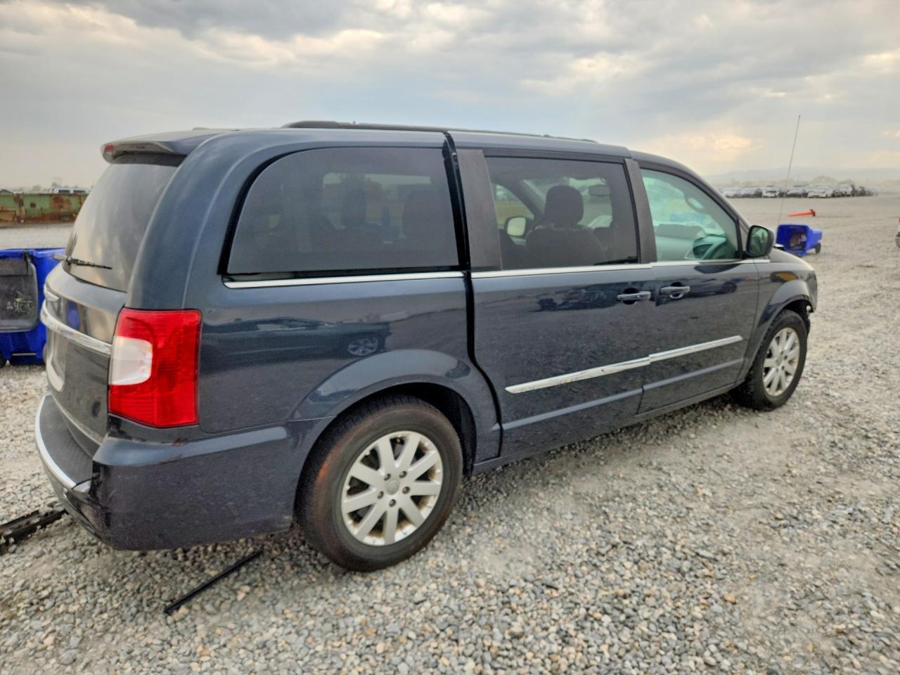 2014 Chrysler Town & Country Touring - zdjęcie 3