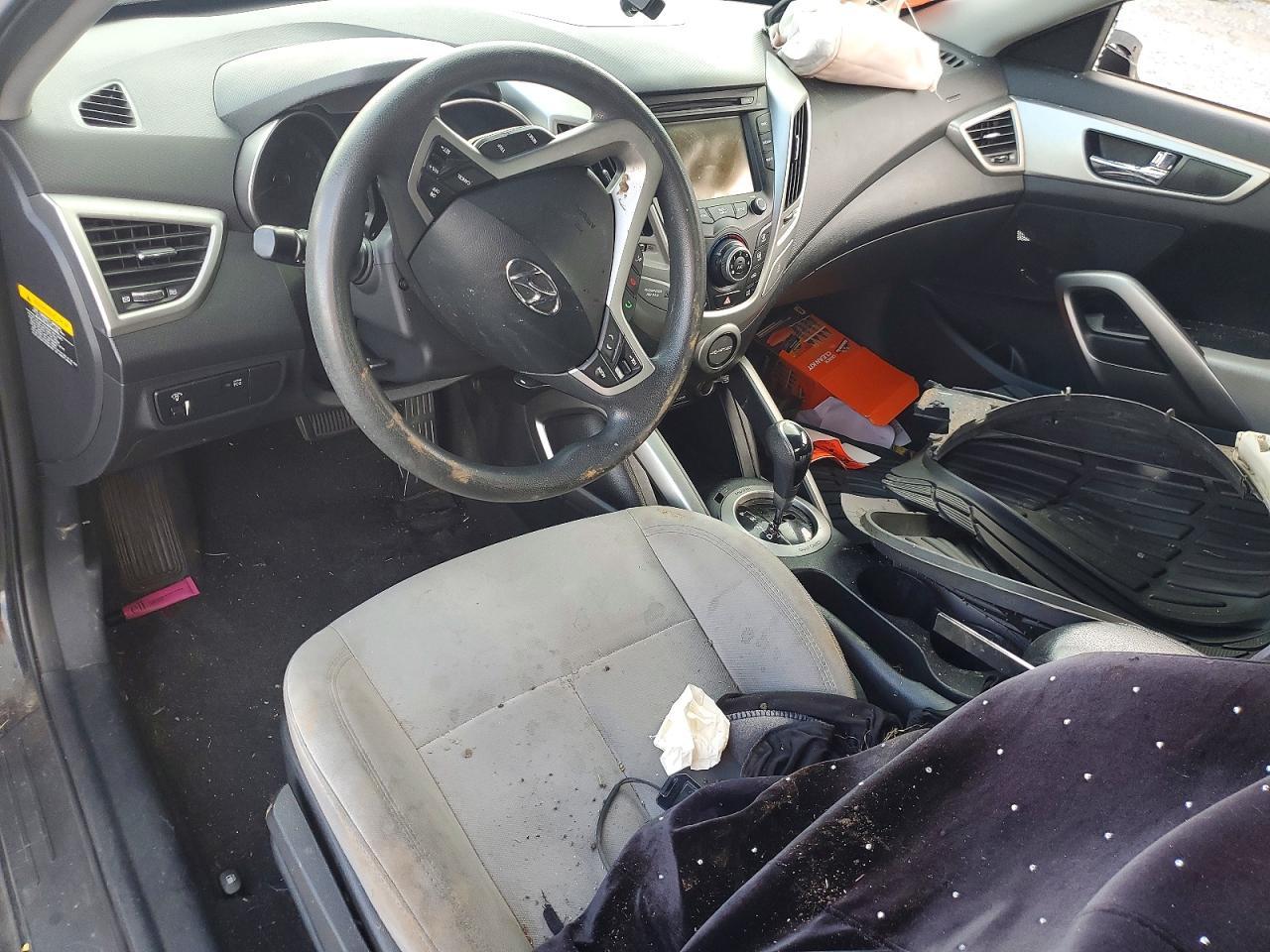 2013 Hyundai Veloster Base - zdjęcie 8