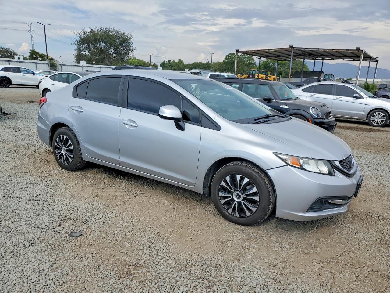2013 Honda Civic Lx - zdjęcie 5