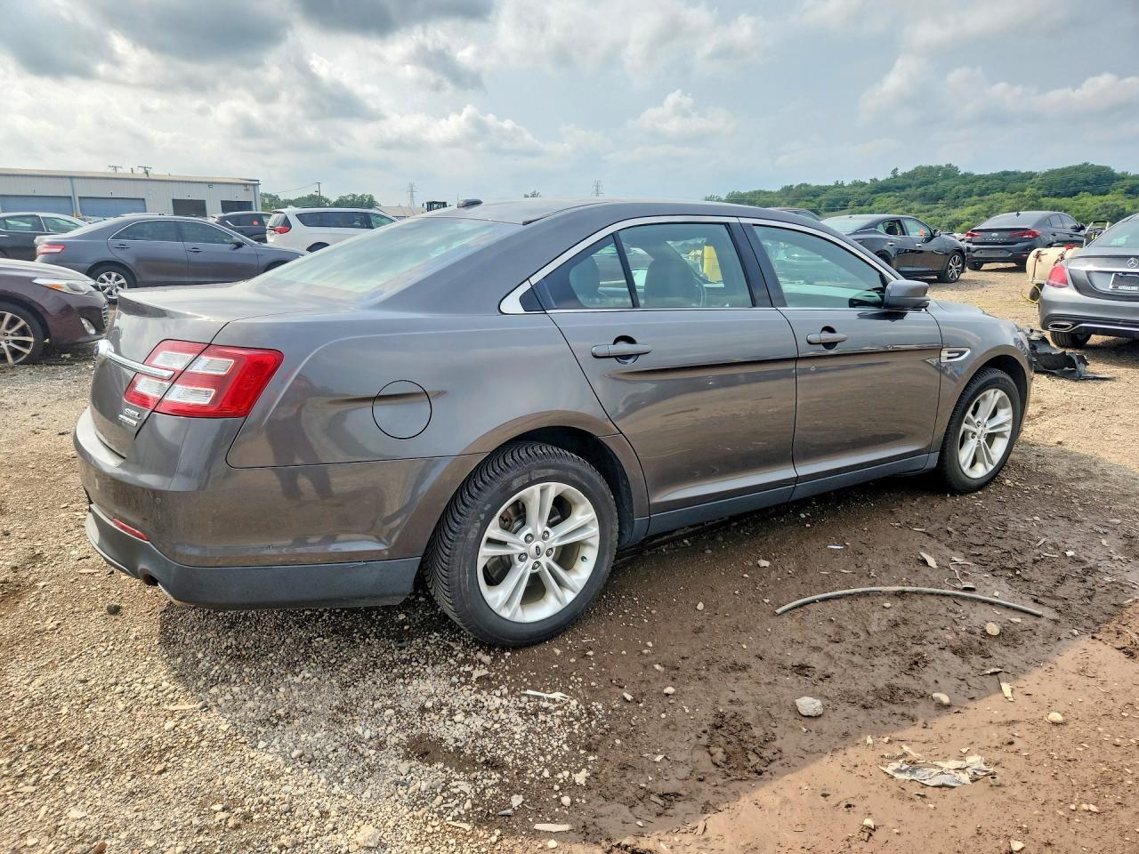 2015 Ford Taurus Sel - zdjęcie 3