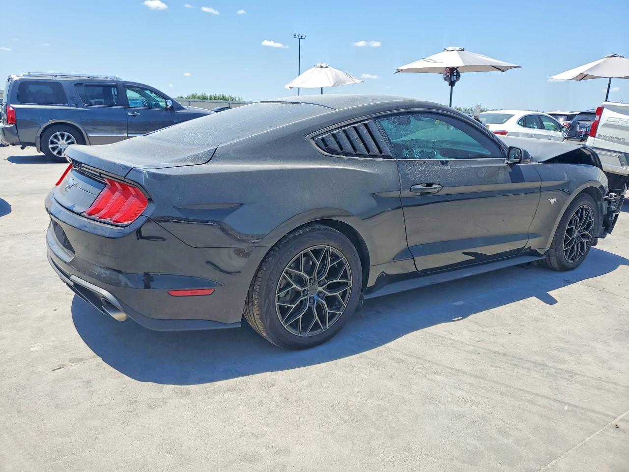 2018 Ford Mustang - zdjęcie 3