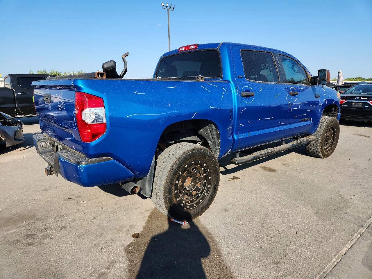 2017 Toyota Tundra Sr5 - zdjęcie 3
