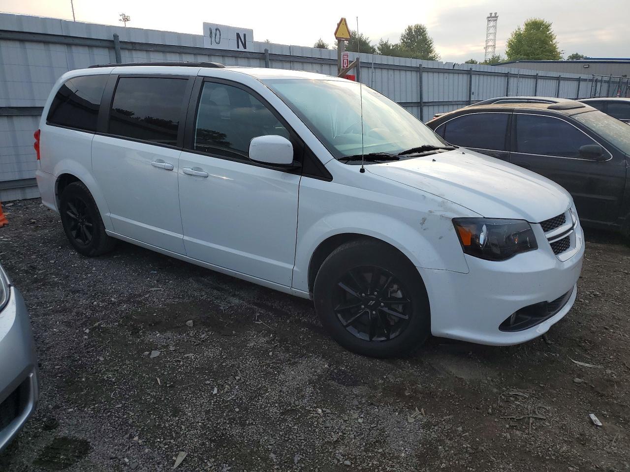 2019 Dodge Grand Caravan Gt - zdjęcie 4