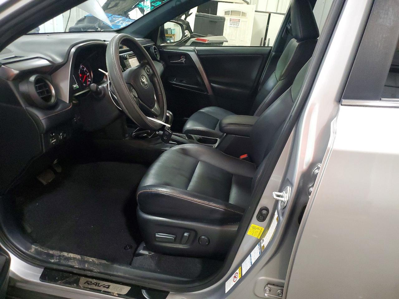 2018 Toyota Rav4 Se - zdjęcie 7