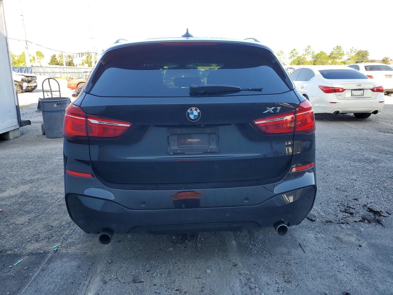 2016 BMW X1 xDrive28I - zdjęcie 6
