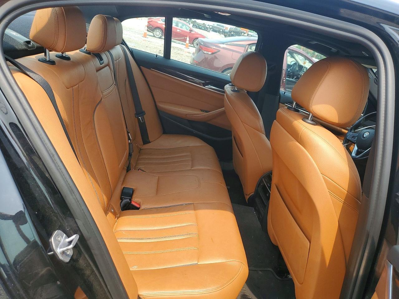 2017 BMW Seria 5 530i - zdjęcie 10
