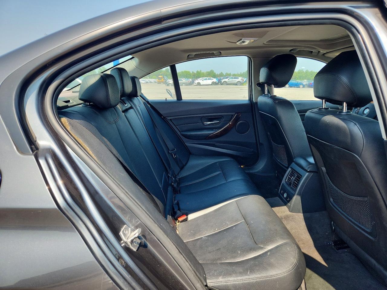 2013 BMW Seria 3 328i - zdjęcie 10