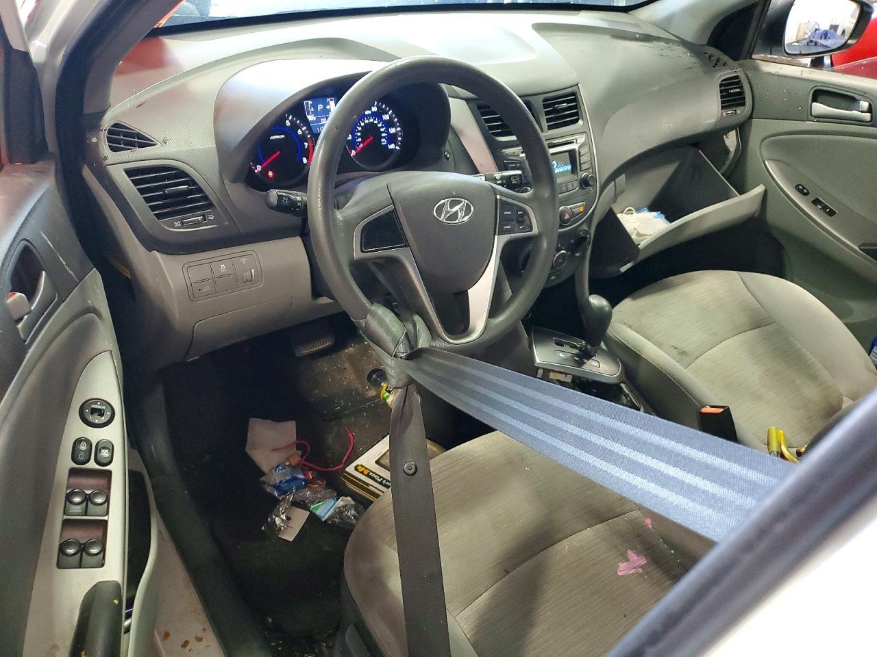 2017 Hyundai Accent Se - zdjęcie 8