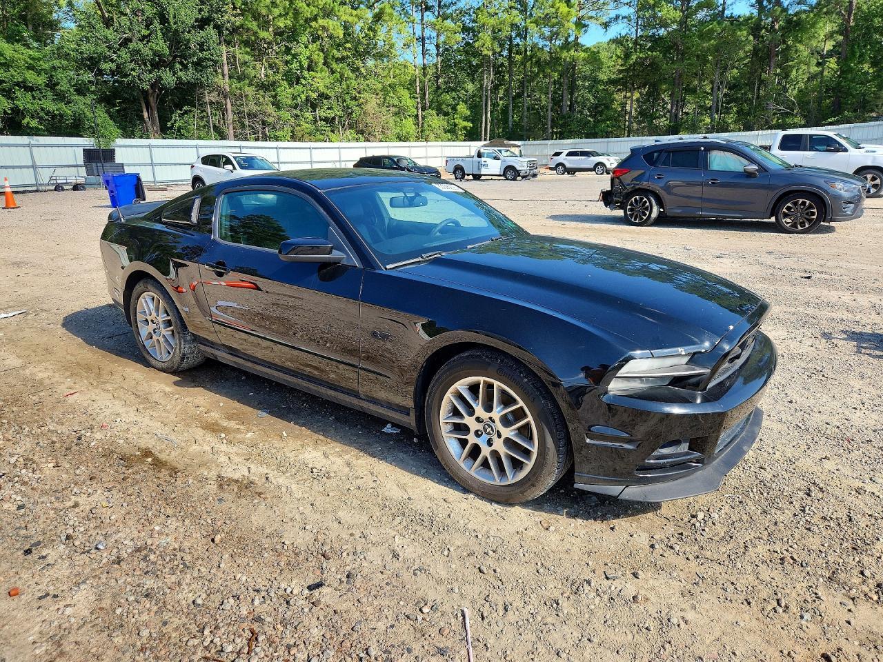 2014 Ford Mustang - zdjęcie 4