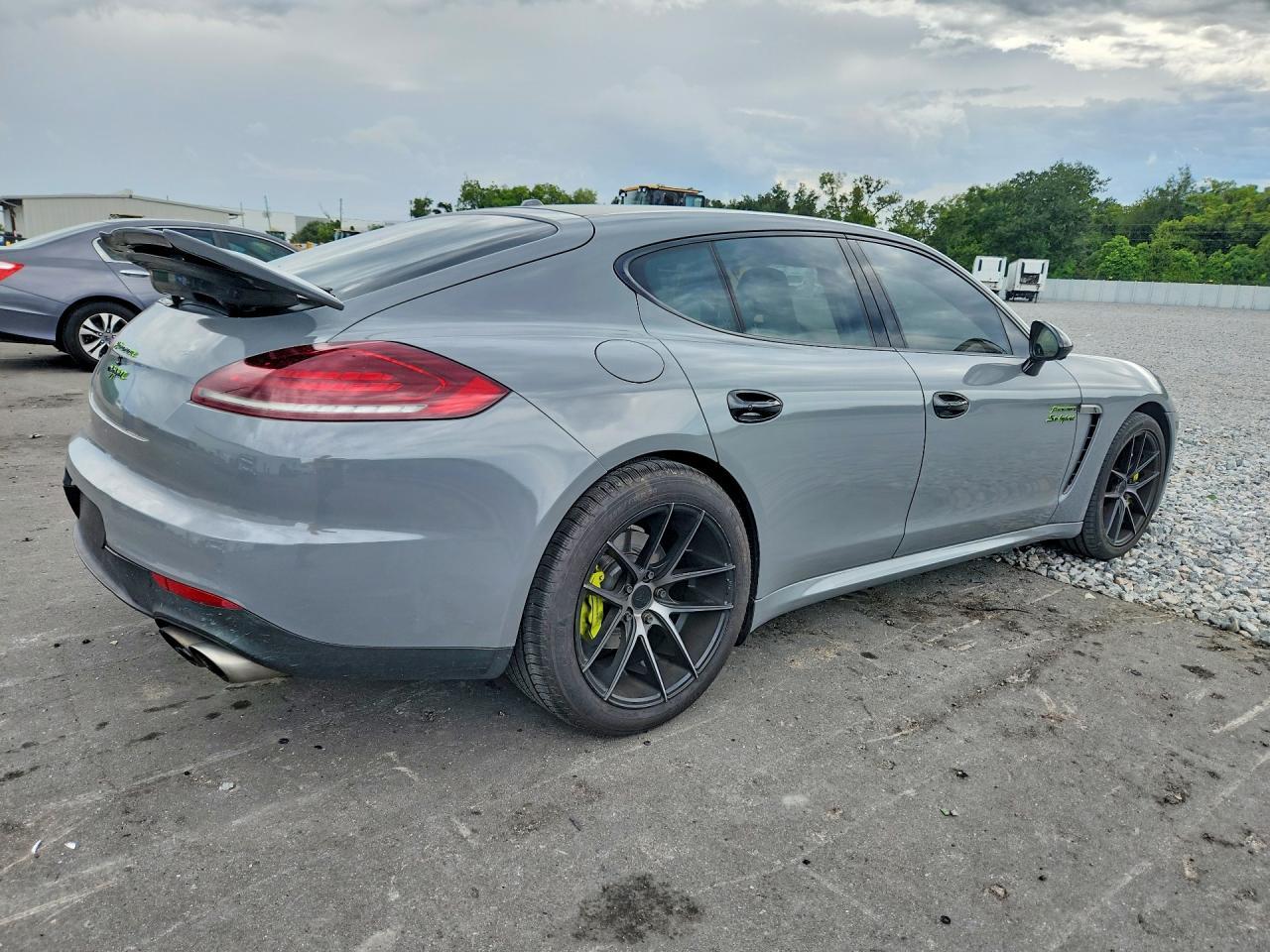 2014 Porsche Panamera S Hybrid - zdjęcie 3