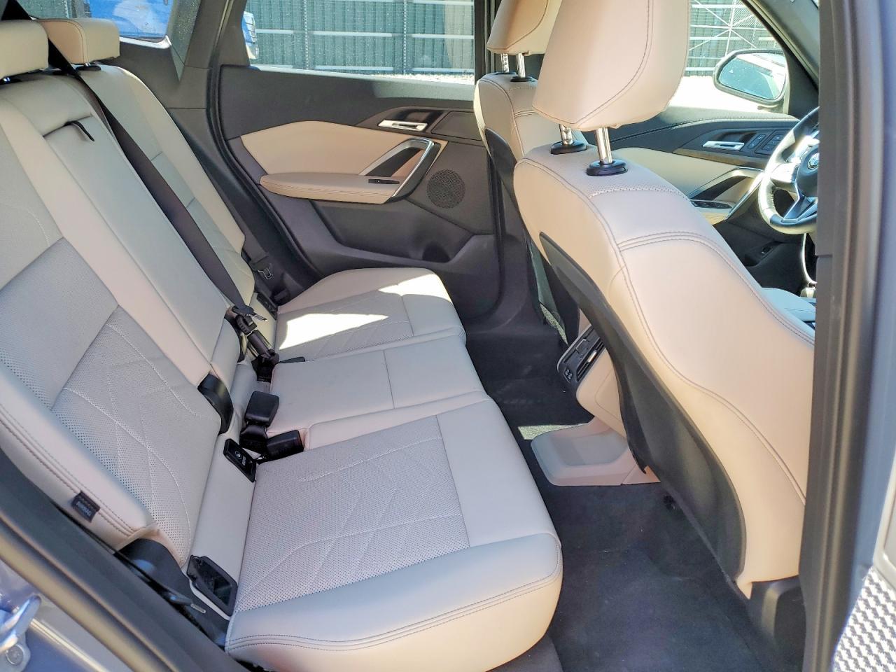2025 BMW X1 xDrive28I - zdjęcie 11