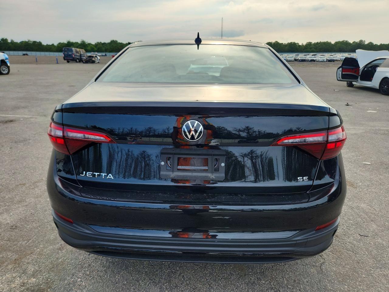 2023 Volkswagen Jetta Se - zdjęcie 6