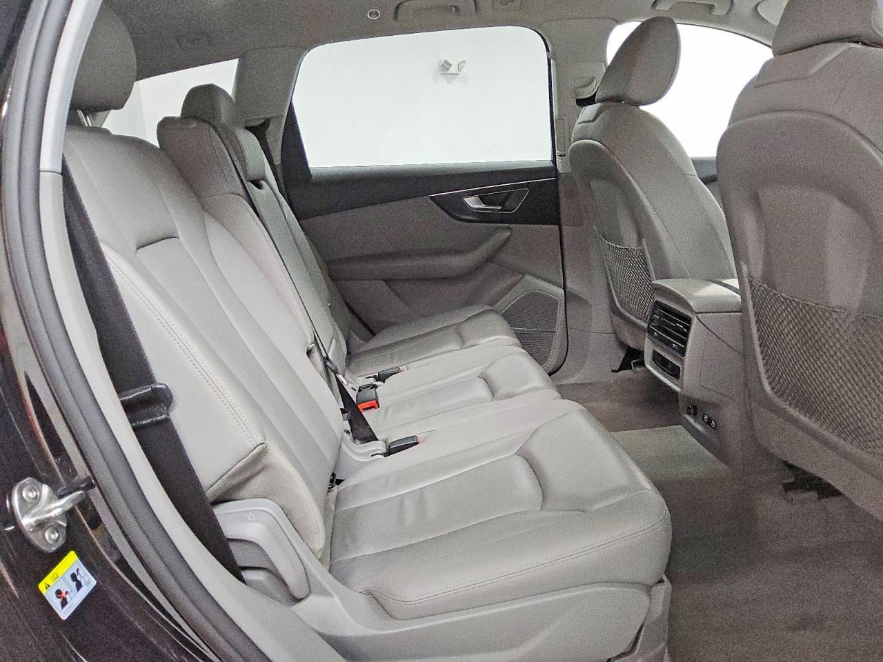 2021 Audi Q7 Premium Plus - zdjęcie 11