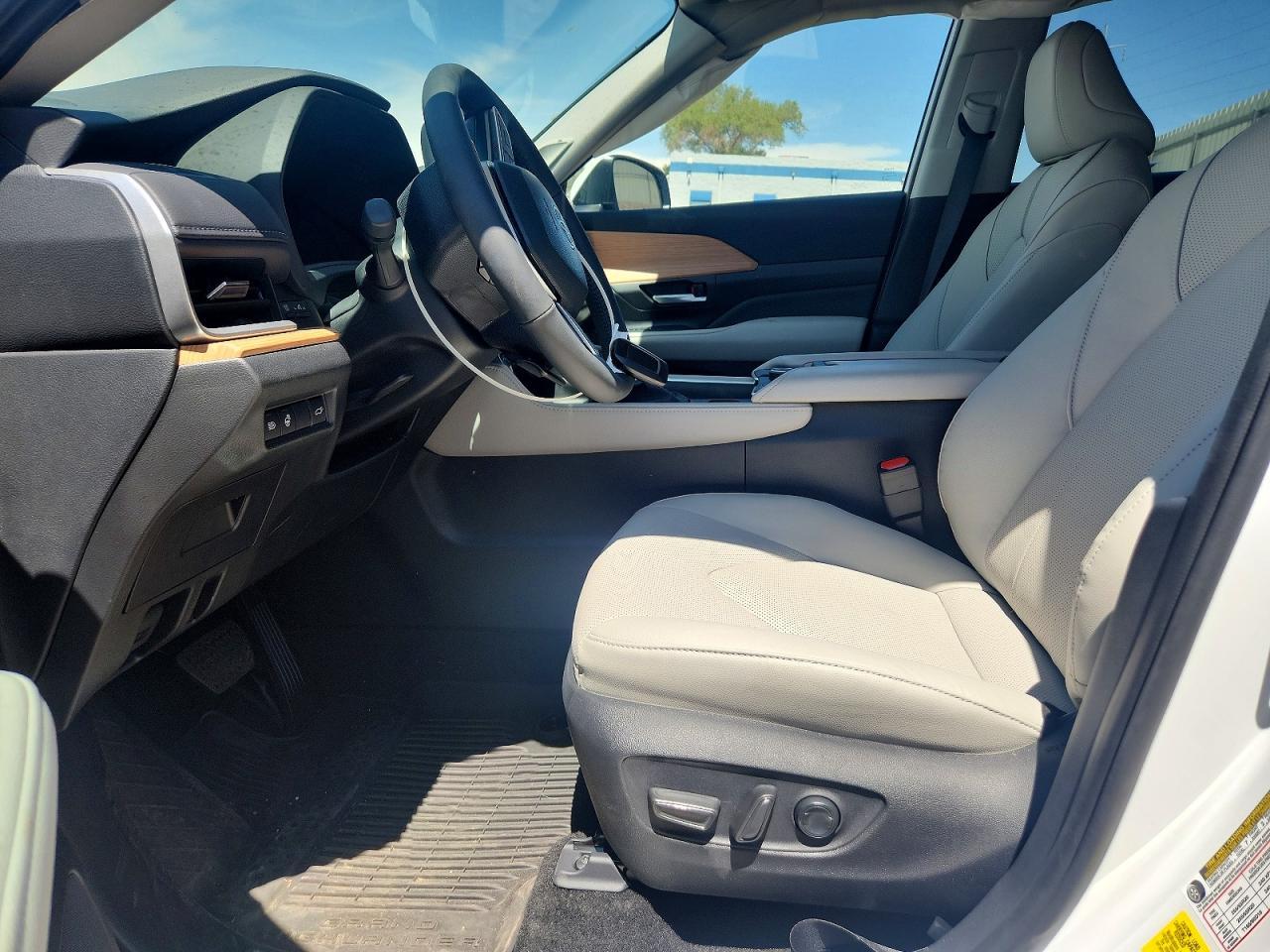 2026 Toyota Grand Highlander Platinum - zdjęcie 7