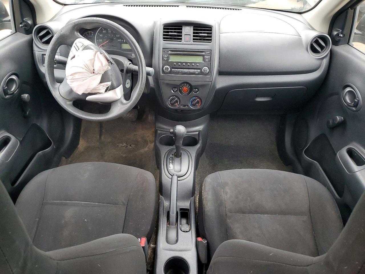 2015 Nissan Versa 1.6 S - zdjęcie 8