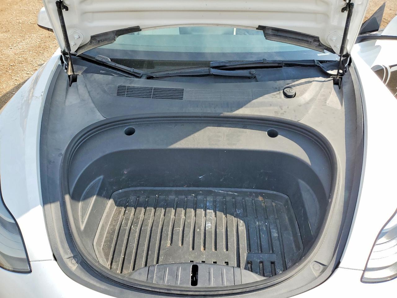 2023 Tesla 3 - zdjęcie 11