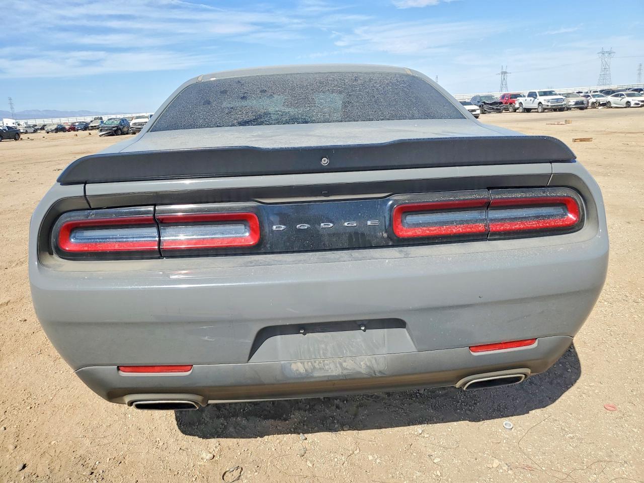 2017 Dodge Challenger Sxt - zdjęcie 6