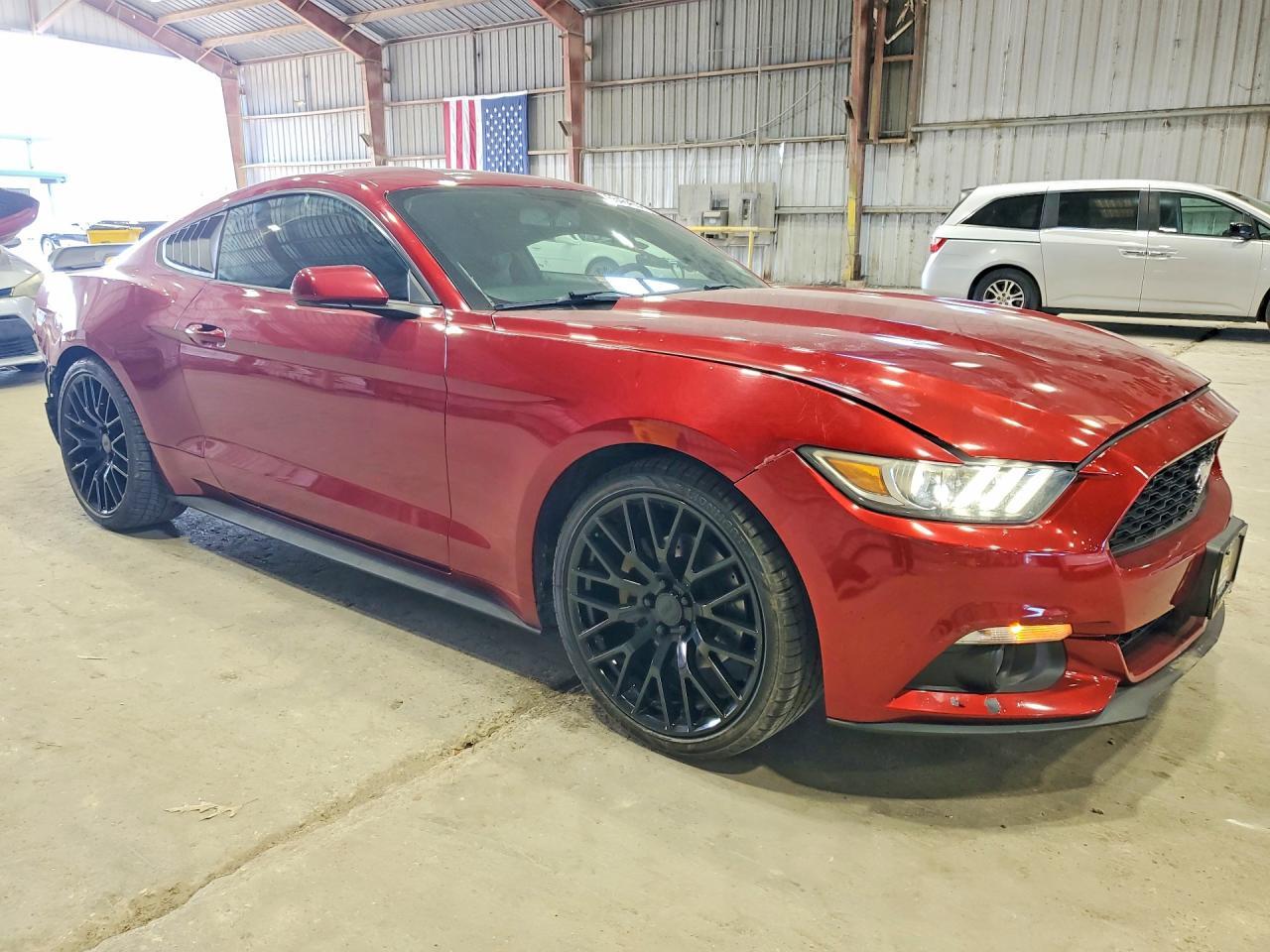 2017 Ford Mustang - zdjęcie 4