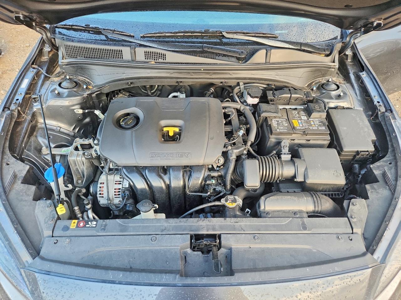 2024 Kia Forte Lxs - zdjęcie 11
