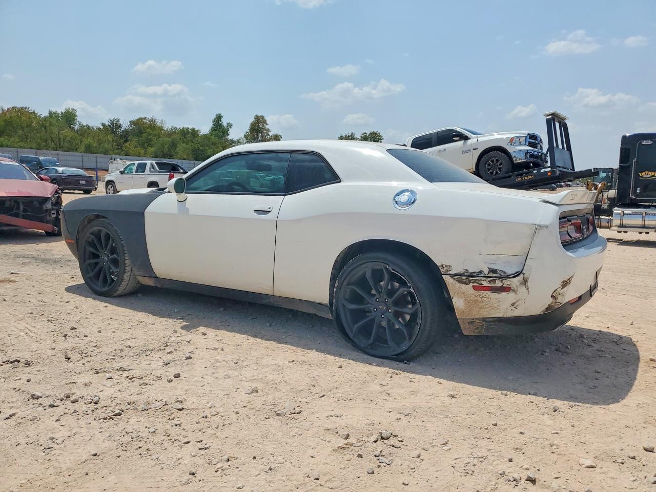 2018 Dodge Challenger Sxt - zdjęcie 2