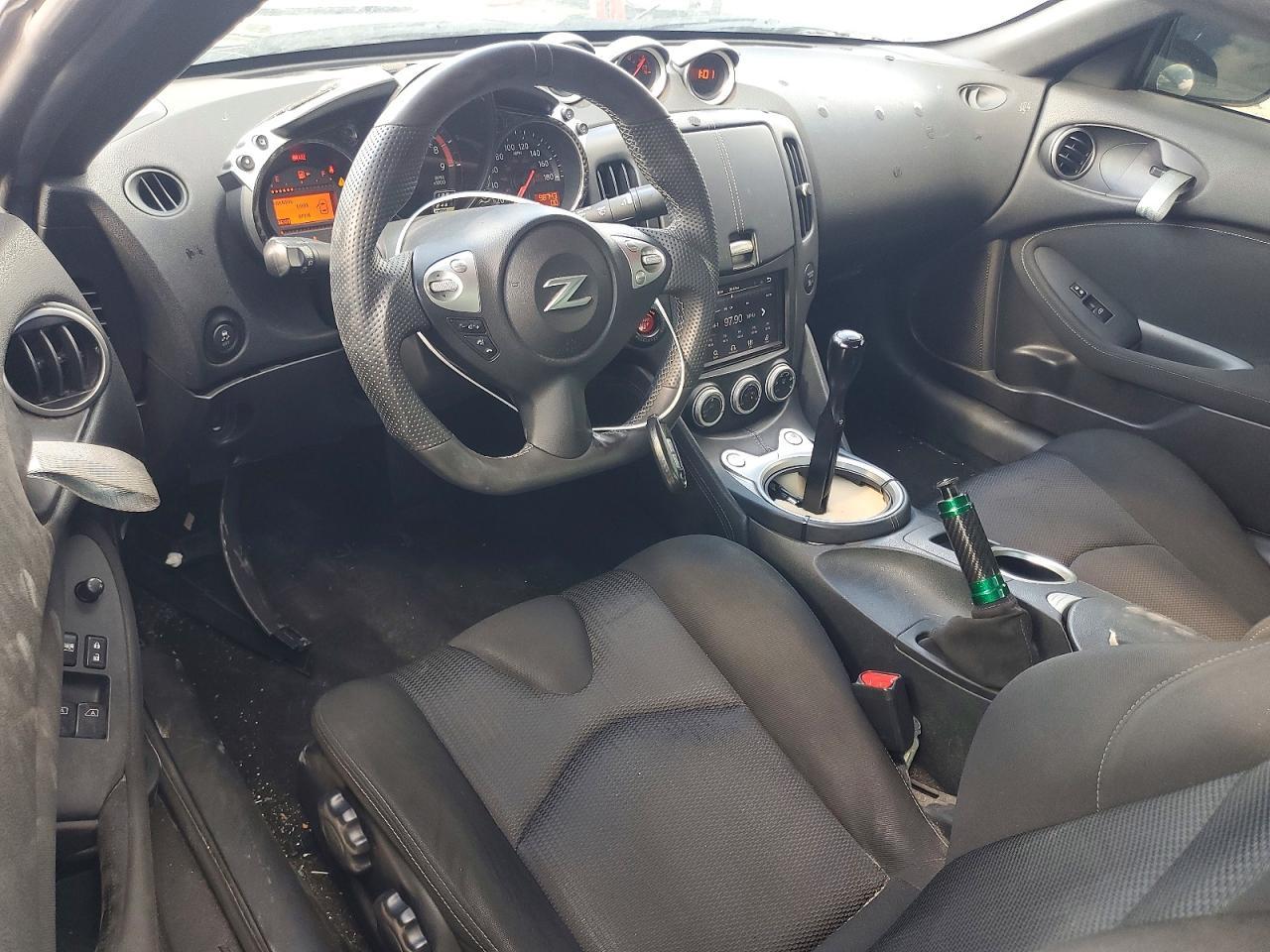 2015 Nissan 370Z Base - zdjęcie 8