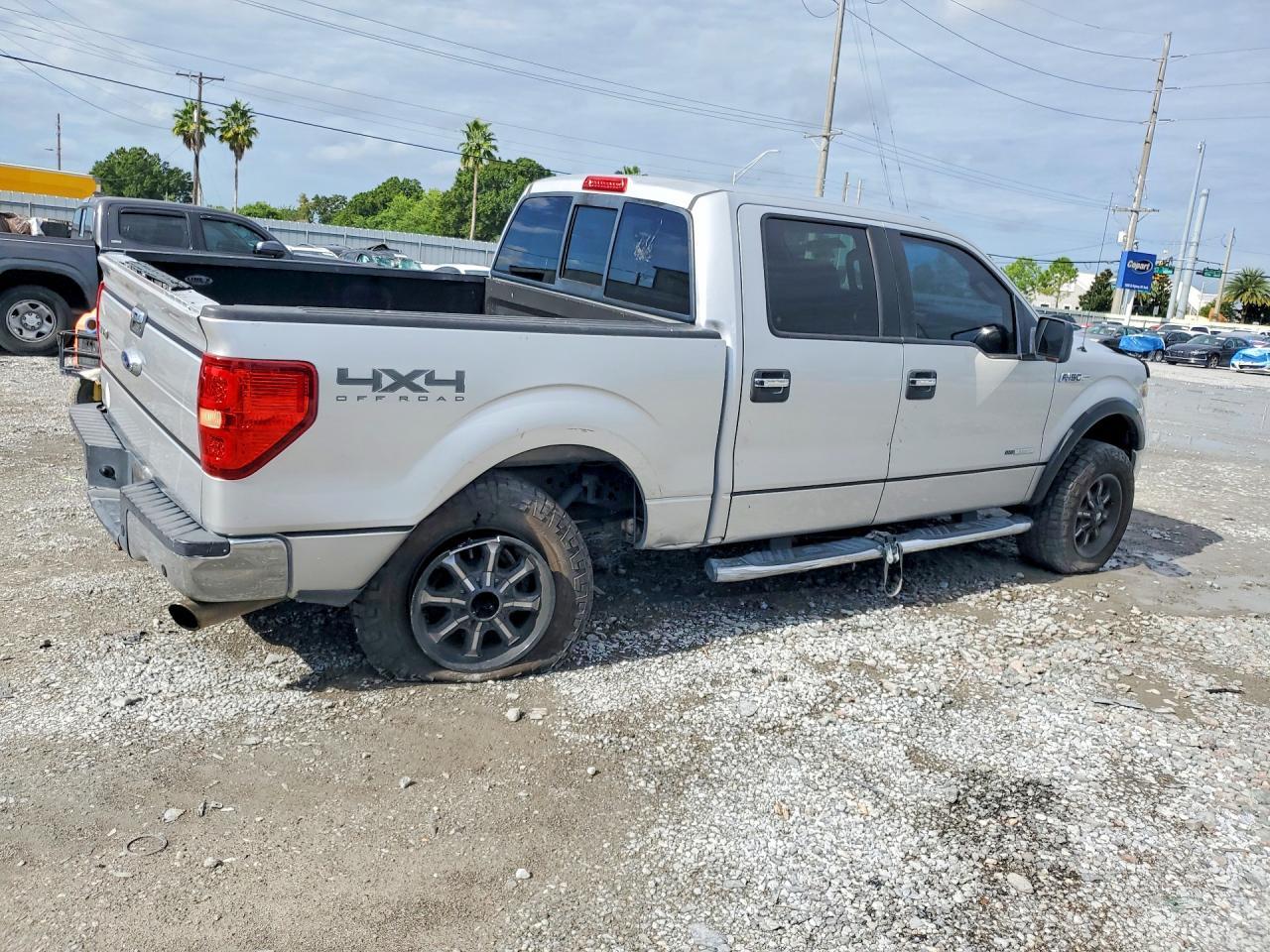 2014 Ford F150 Supercrew - zdjęcie 3