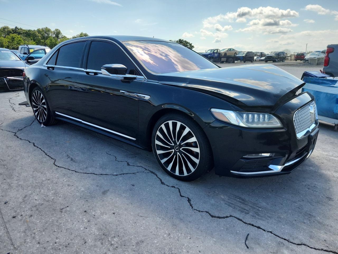 2018 Lincoln Continental Black Label - zdjęcie 4