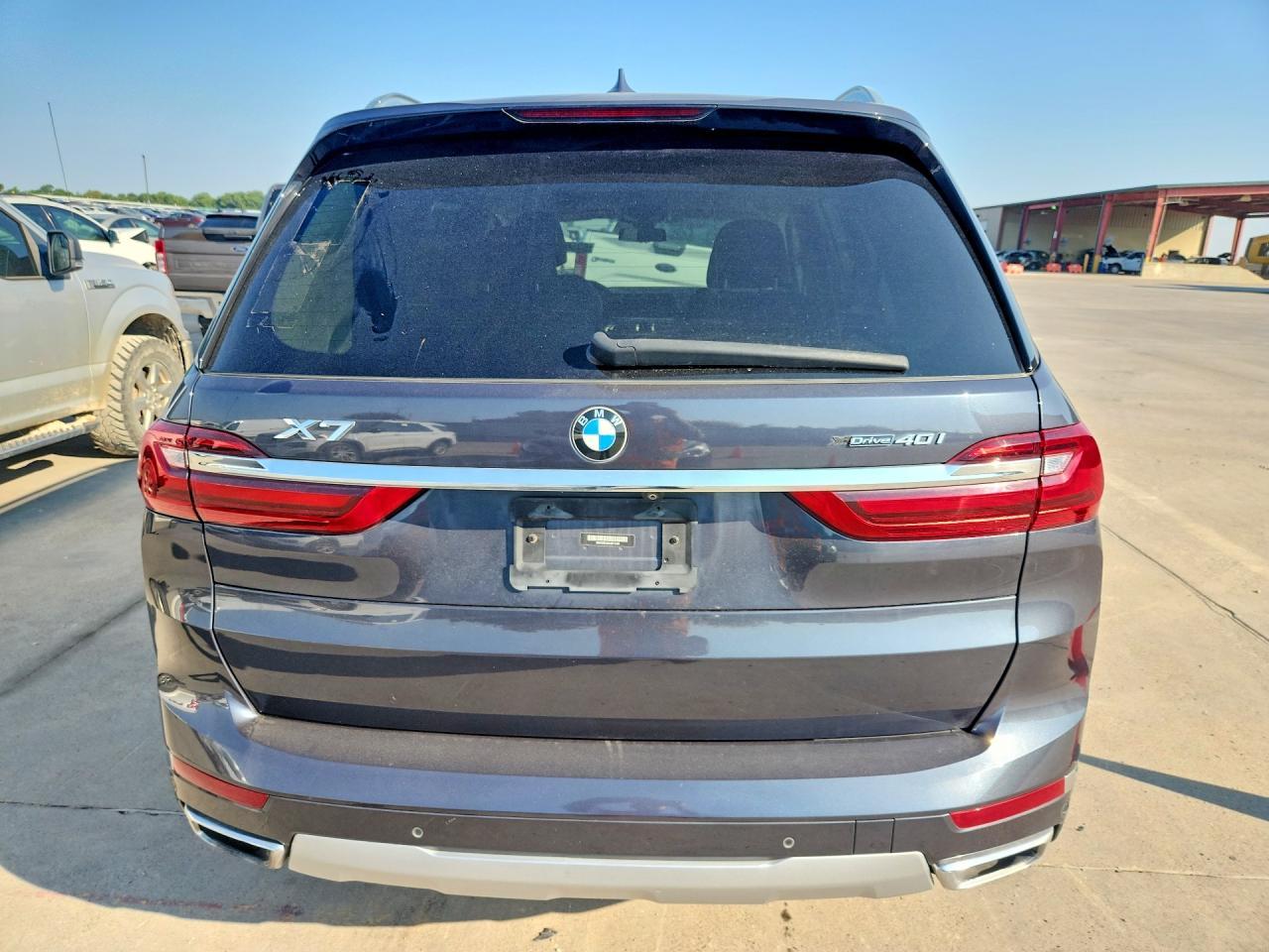 2020 BMW X7 xDrive40I - zdjęcie 6