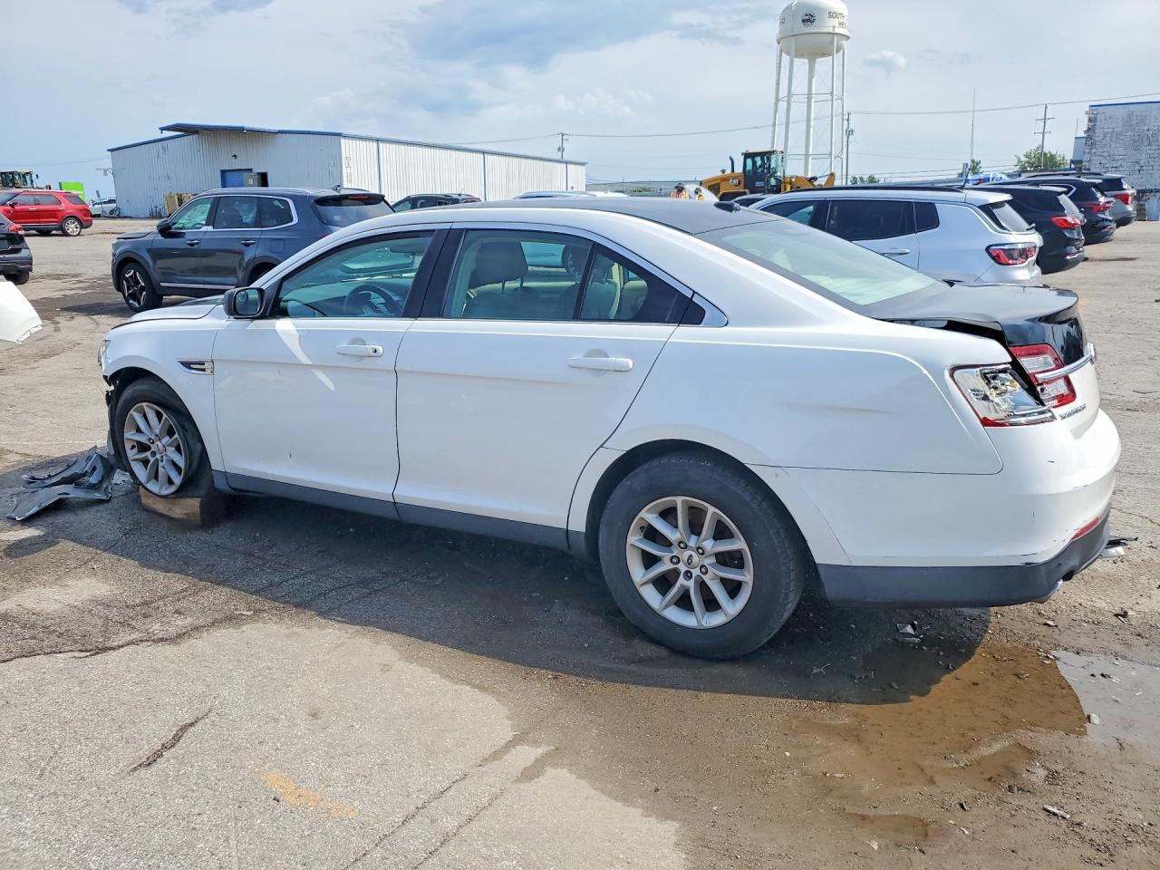 2013 Ford Taurus Se - zdjęcie 2