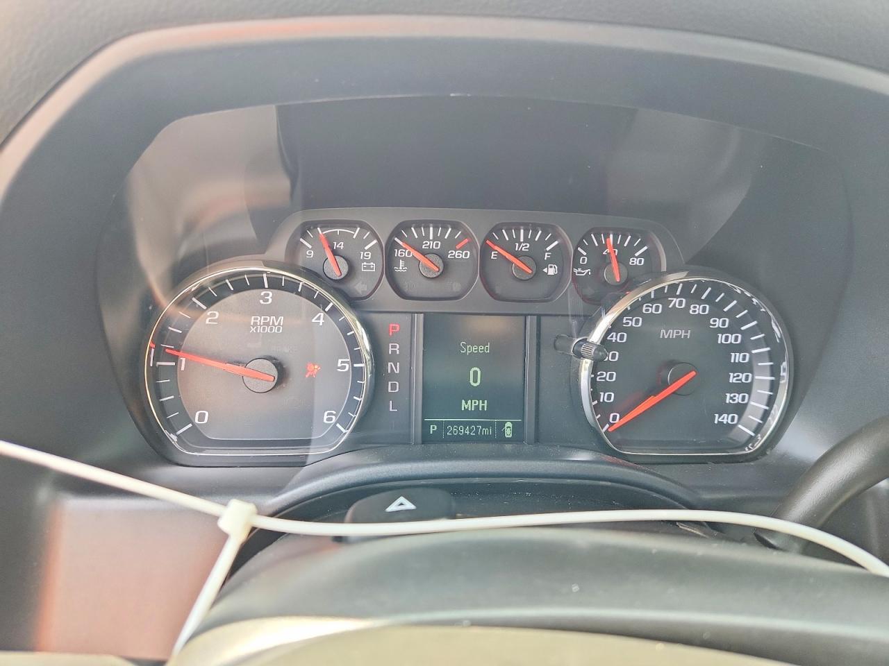 2018 Chevrolet Silverado K1500 - zdjęcie 9