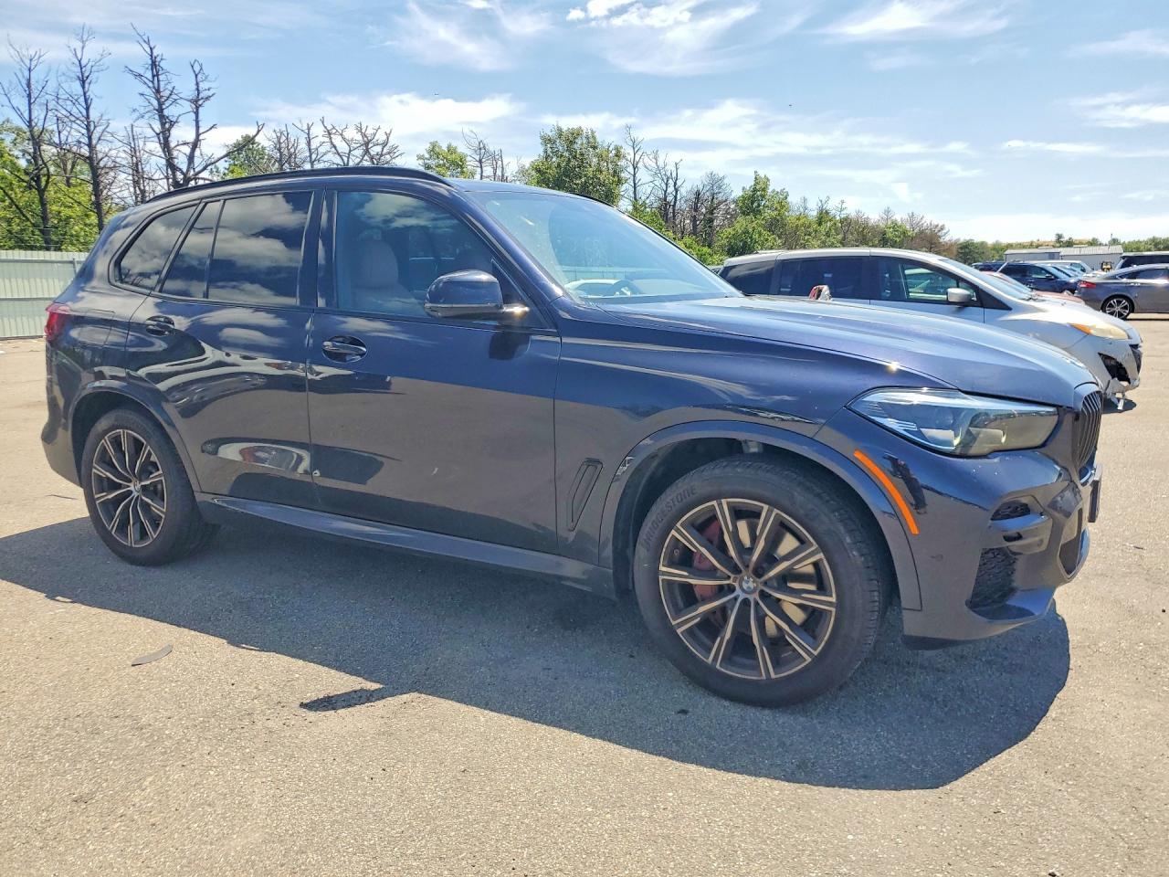 2023 BMW X5 xDrive40I - zdjęcie 4