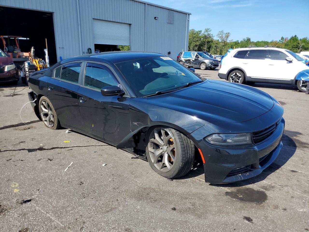 2015 Dodge Charger Sxt - zdjęcie 4