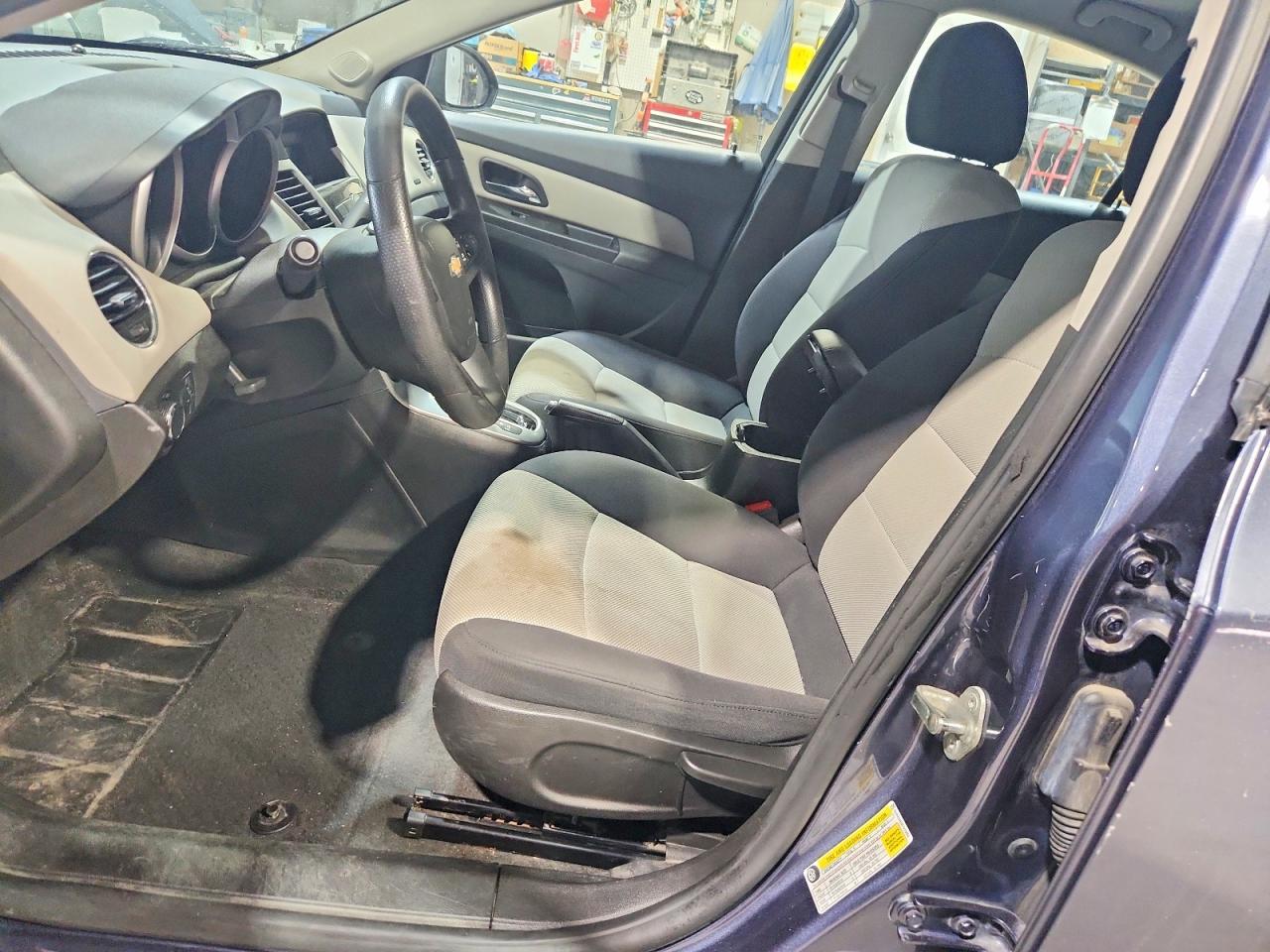 2014 Chevrolet Cruze Ls - zdjęcie 7
