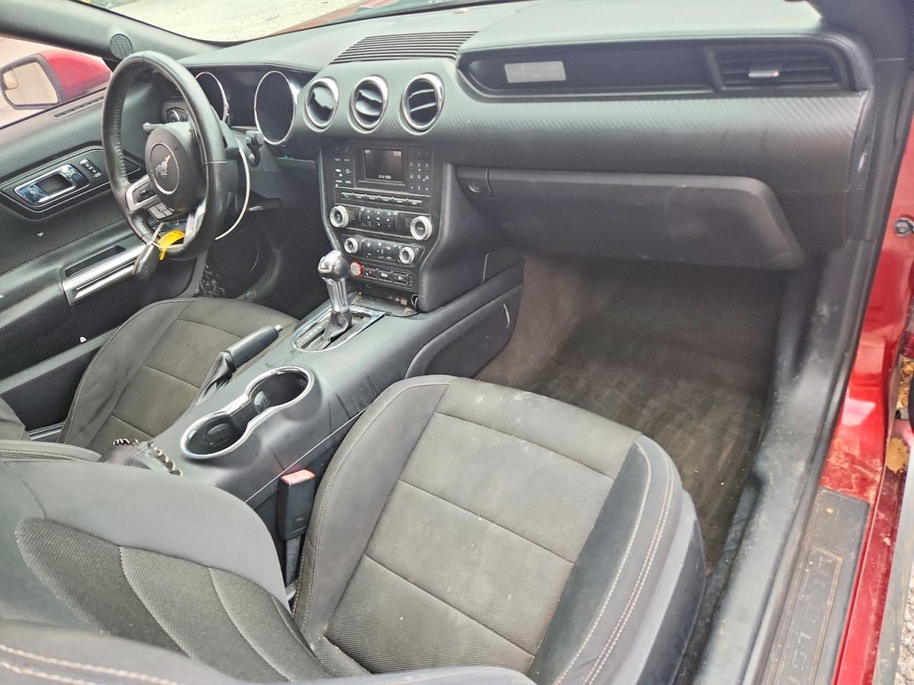 2015 Ford Mustang - zdjęcie 8