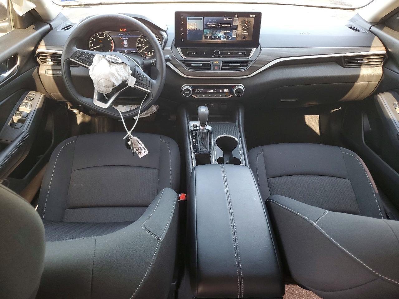 2025 Nissan Altima Sv - zdjęcie 8