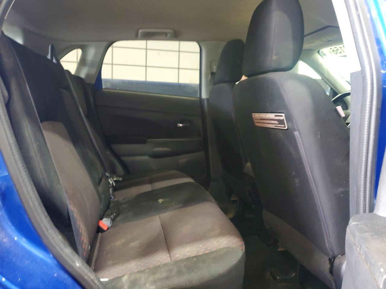 2017 Mitsubishi Outlander Sport Es - zdjęcie 11