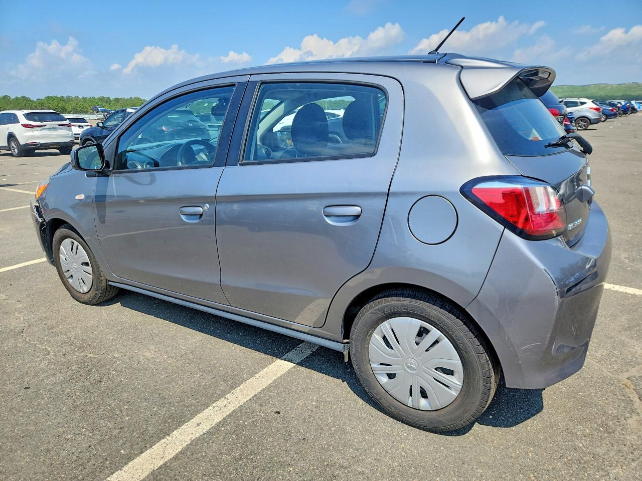 2022 Mitsubishi Mirage De - zdjęcie 2