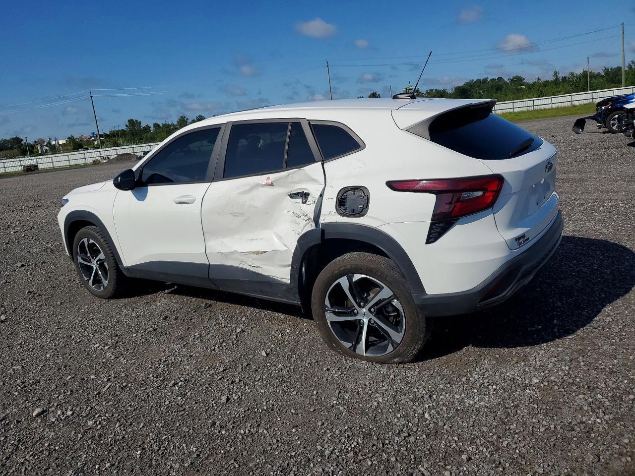 2025 Chevrolet Trax 1Rs - zdjęcie 2