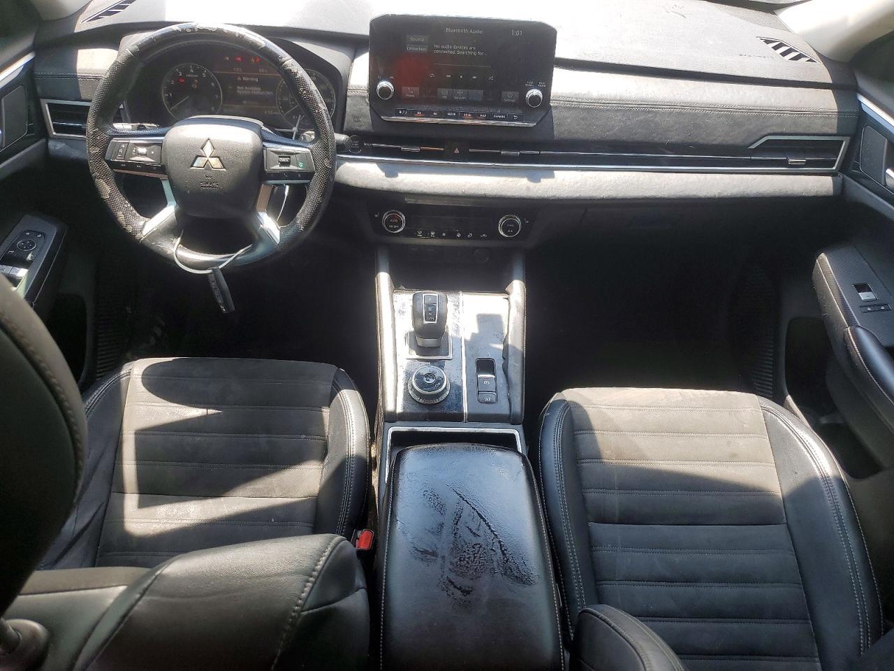 2022 Mitsubishi Outlander Se - zdjęcie 8