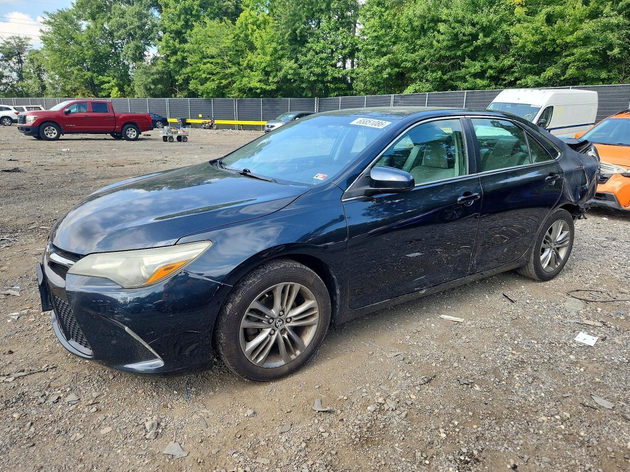 2015 Toyota Camry Se - zdjęcie główne