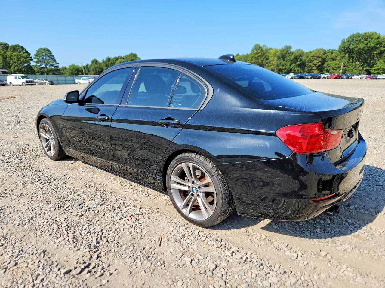 2015 BMW 328 I - zdjęcie 2